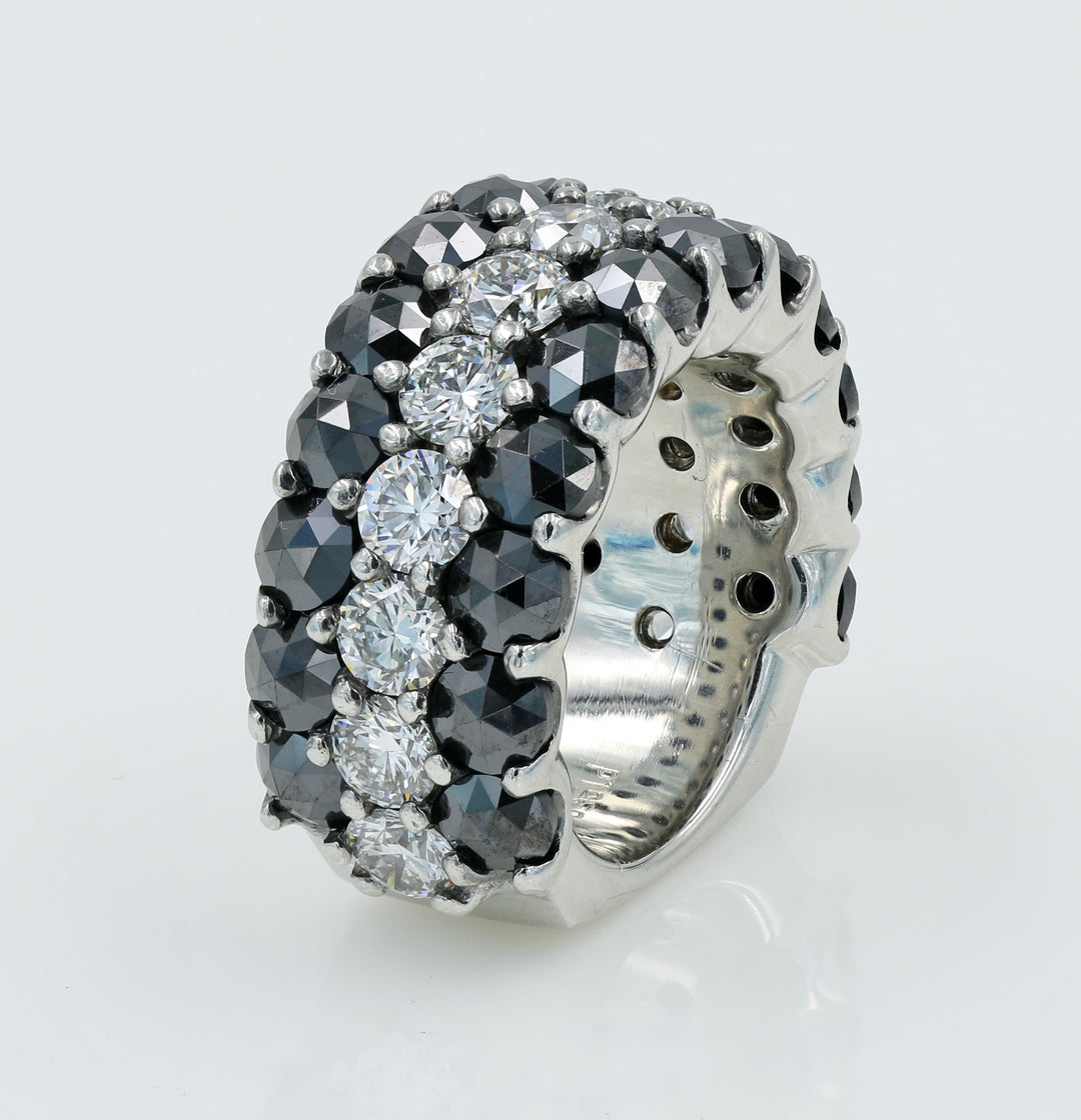 SkaLLop™ 3-Row Ring with Black & White Diamonds