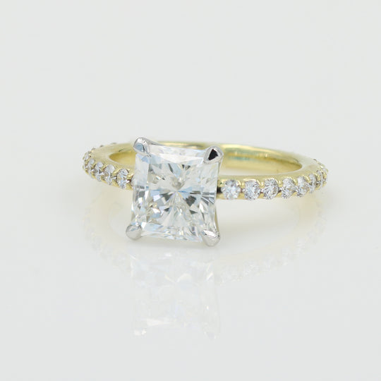 D-Bead™ Diamond Engagement Ring