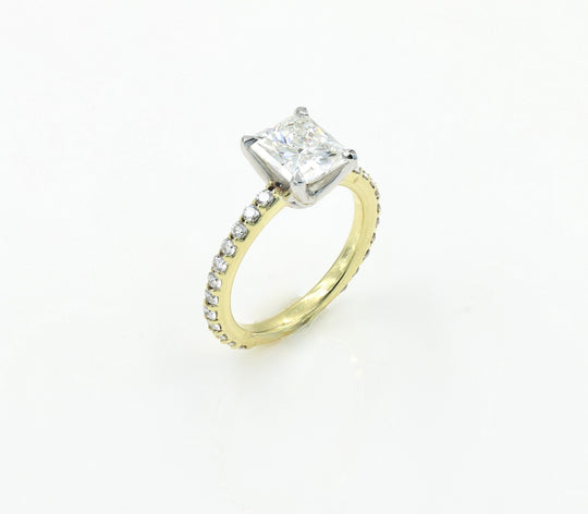 D-Bead™ Diamond Engagement Ring