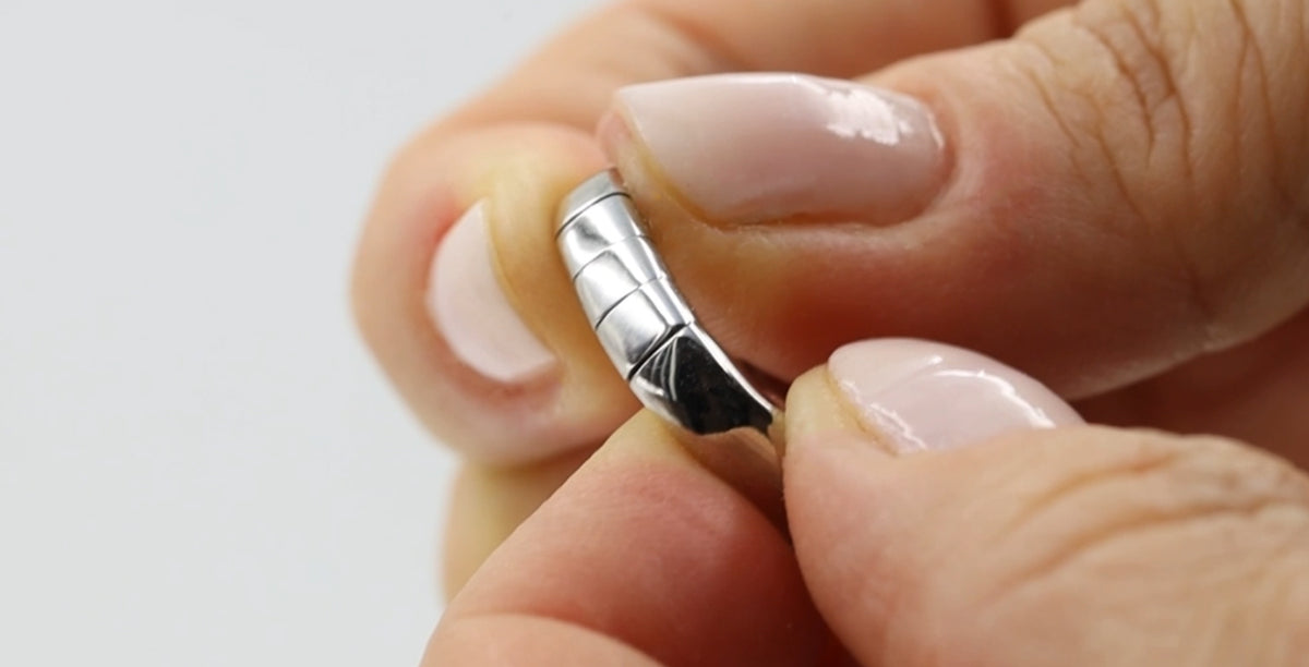 Lester Rings GlidesOn™: RevoLLutionary Ring Design – Lester Lampert