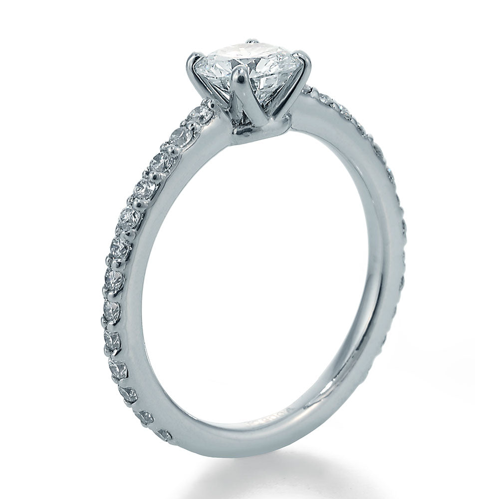 luxurious diamond wedding ring