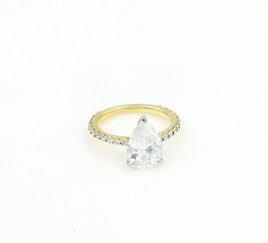 D-Bead™ Two-tone Diamond Engagement Ring